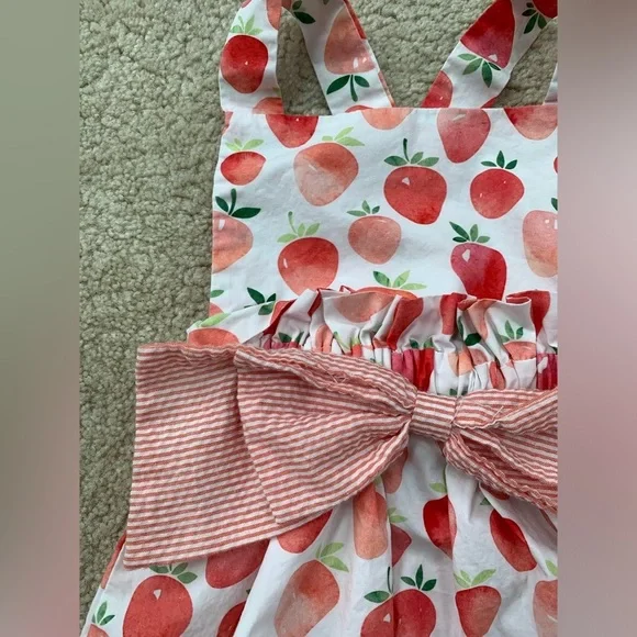 Stitchy Fish Size 9 Months Strawberry Print Bubble Romper - Picture 6 of 7